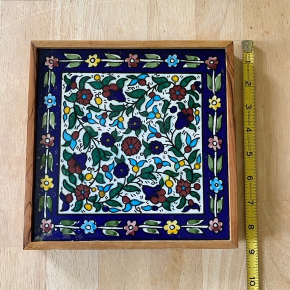 Armenian pottery Jerusalem. Clay tile trivet in a wooden case - Picture 6 of 7